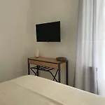 Casa Sara Apartment *